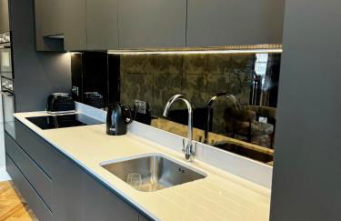 Romeo's Arch - Luxury Apartment with Private Parking - Foto 4