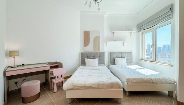 Upgraded 2BR Apartment at the Beach - Foto 4, Habitación