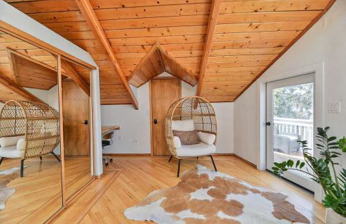 Huvila Haven Lake Front Home with Dock and Hot Tub - Foto 19