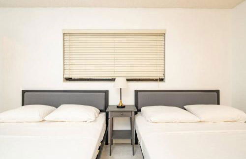 Waterfront 2-Story Villa with Heated Pool - Foto 13