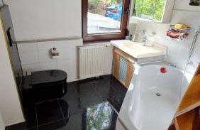 Behagliches Haus mit Kamin und Wärmepumpe - Foto 14