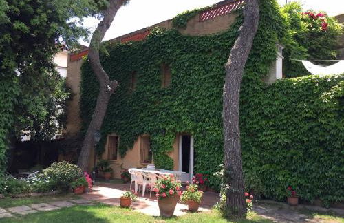 Casa de pueblo con jardín - Foto 1