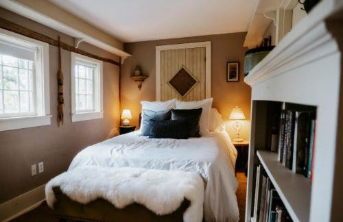 1850s Maine Farmhouse featured in Condé Nast Traveler with 11 Acres Near Water - Foto 45