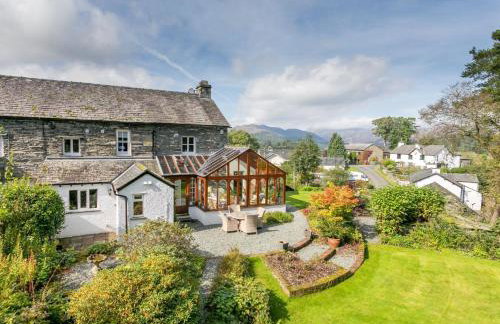 Cottage No1 Four Bed Lakeland Retreat and Hot Tub - Foto 6