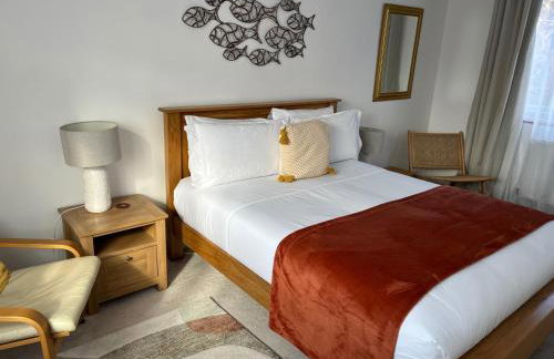 2 Bed-Sleeps 4-Parking-Pets-10 min walk to Beach - Foto 6