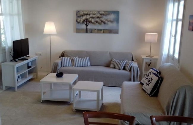 Mykonian Aroma House - Photo 33