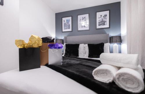 Chic 1-Bedroom Flat - 10 Min Walk to Westfield London - Foto 1