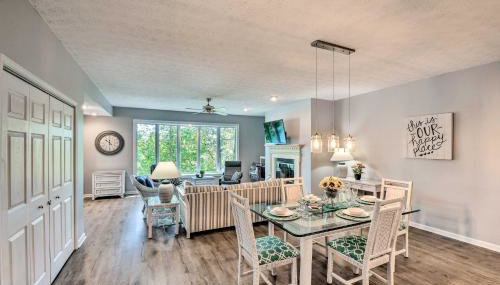 Views, Pools and Marina Lake Keowee Condo! - Foto 4