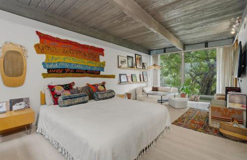 2 Level Hollywood Hills Home with First Floor Pool and Garden by Colby and Conrad - Foto 4