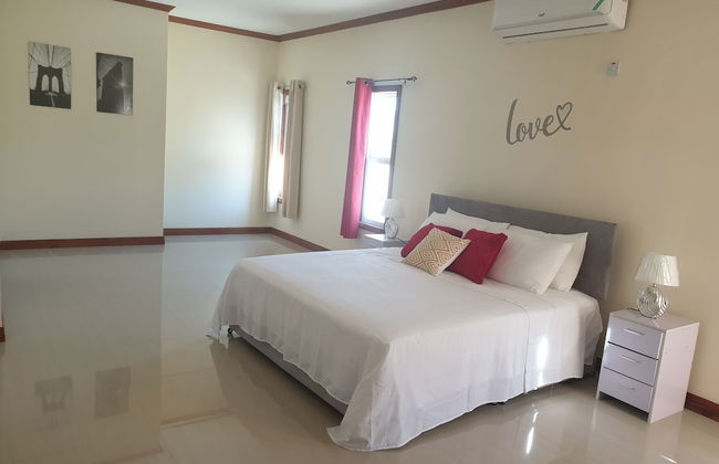 The Penthouse at Comfort Living - Foto 1