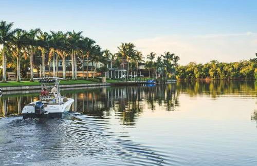 Luxury Condo at Cape Harbour Marina, Water Views! - Foto 55