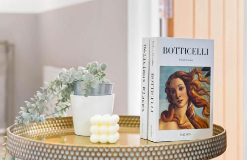 Stylish Apartment - High Speed Internet & Free Netflix - Near City Centre - 2MR - Foto 15