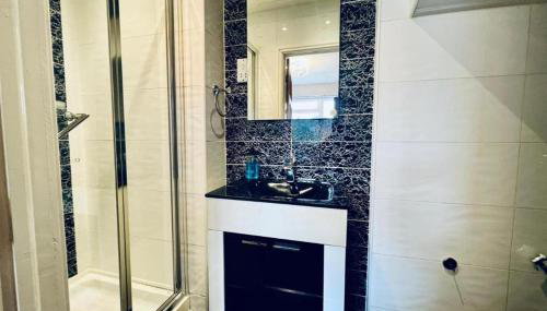 13 Guests - Free Parking - Manchester House - Foto 5