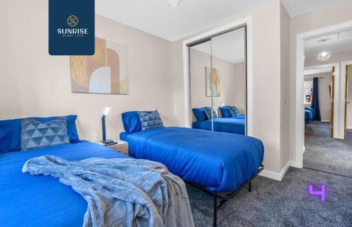 L2 - INVOICE and REDUCED PRICE only via SUNRISE SHORT LETS DUNDEE, Stunning 4 Bed House with 6 Beds and 3 bathrooms, TVs in each room, Free Parking, Fully Equipped, Local Amenities, Easy Ring Road Access, Special Rates and ONLY 9 Mins to STANNERGATE Ports - Foto 32