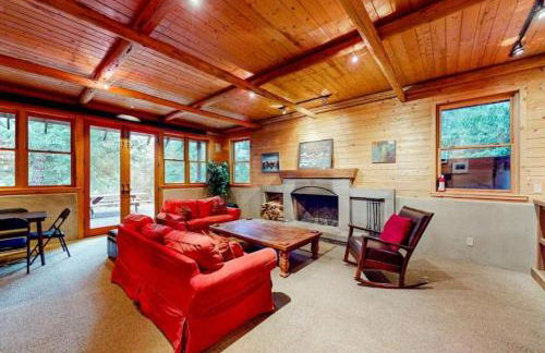 Immaculate Cabin Rental with a Hot Tub next to Lake Pend Oreille in Bonner County, Idaho - Foto 41