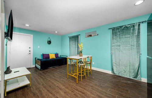 1BR Apt with Fully Equipped Kitchen Close to Major Attractions - Foto 9