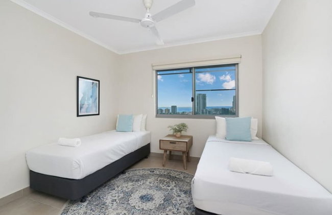 Pinnacle Penthouse Escape Panoramic Views Pool - Photo 43