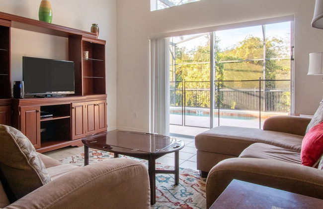 4 Bed and 3 Bath in Perfect Location With Pool by Florida Dream Home - Foto 13