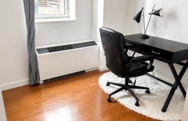 Luxurious Apartment in Times Square NYC - 30-Day Min Stay - Photo 3