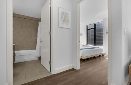 FiDi 1 BR w Work Setup by Anyplace - 11687 - Foto 21