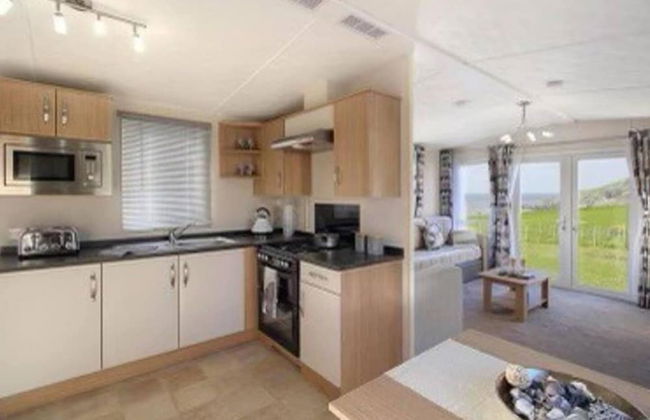 3 Bedrooms Loch Views Heated Pool Close To Beaches - Photo 6