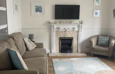 Perfect base for 8, pets allowed - Photo 19