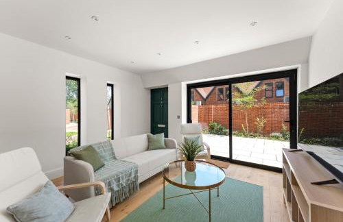 3 Bed House near Purley, by ARP Homes, Free Parking, Ideal for Long Stays & Insurance Bookings - Foto 45