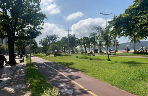 Apto22-Lindo -3 quartos- em Santos-SP com ar condicionado - Foto 37