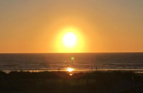 Sunsets In Porthtowan, Beachfront apartment - Photo 20