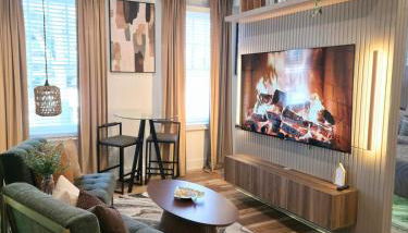 Luxe Suite - Comfort - King Bed and Free Parking - Foto 5