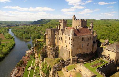 LE TERME maison en pierre dans village tous commerces au coeur du Périgord proche Sarlat et rivière Dordogne - Foto 14