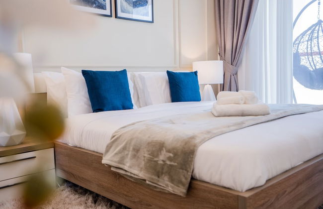 Nasma Luxury Stays - Binghatti Avenue - Photo 8