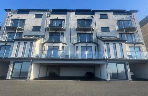 Lovely New 2 Bedroom Condo with Stunning Seaviews - Foto 60