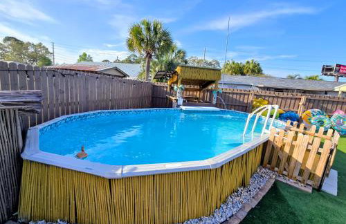 5 Mins from beach and has pool, hot tub, games, pet friendly - Foto 5