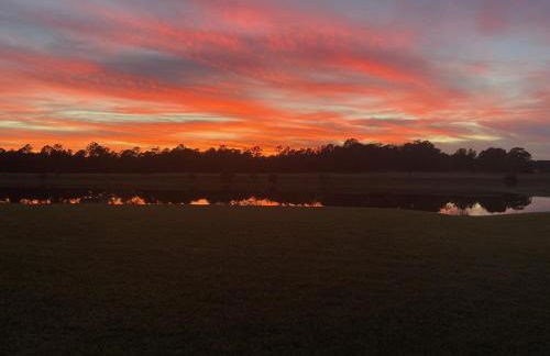 652- Spacious 5-Bedroom Villa with Pool, Spa & Scenic Lake Views - Foto 27