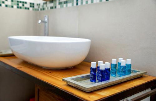 Casa Hygge - Lake Front - Photographer's Art Home - Photo 43