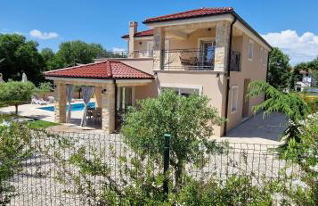 Villa Lukas&Ana s bazenom,dječjim igralištem - Photo 76