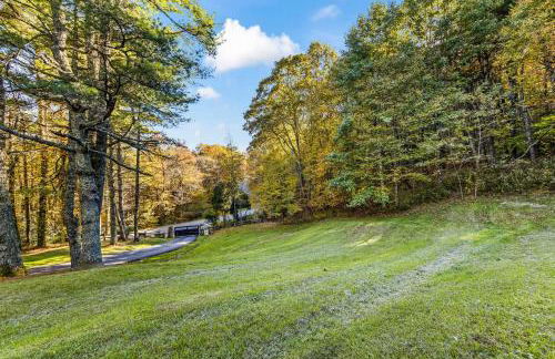 Sip on Deck and Enjoy Views! Mtn Lodge in Glenville - Foto 37