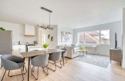 The Cascadia Retreat - Luxury Home - 90 WalkScore - Photo 12