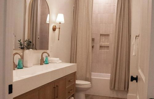 Sleeps 22! Ocean Views, Pool, FREE Golf Cart - Foto 61