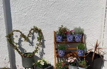 Wogan Cottage - Photo 8