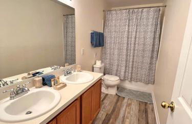 Private pool villa with game room close to theme parks! - Foto 53