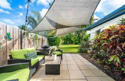 Coastal Harbor, King Bed, Pickleball Gear, Golf set, BBQ- 1 dollar rides to Beach, by Maven Vacation Rentals - Foto 29