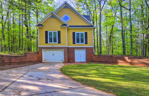 Fire Pit and Dock Waterfront Lake Sinclair Getaway! - Foto 5