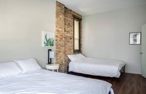 Luxury Downtown Penthouse with Private Rooftop - Foto 16