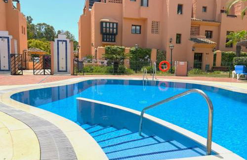 Evans Realty AX Playa & Piscinas & Garaje - Photo 10