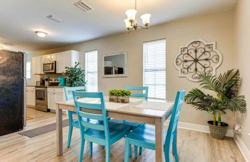 Endless Entertainment! Unique and Cozy Theodore Home - Foto 8