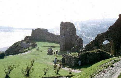 Coghurst Hall Holiday Home Sleeps 6, 2 bedrooms - Foto 50