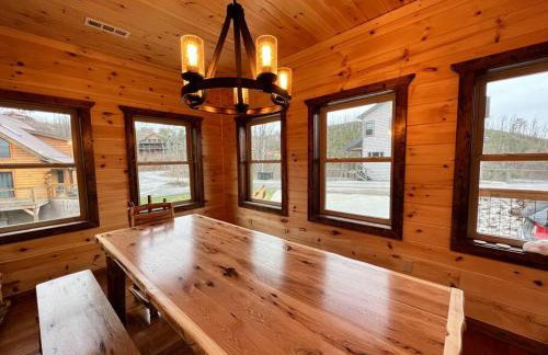 * * 4 Master Bedrooms, Views, Theater, Arcade, EVC - Photo 8