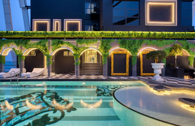 Ami Suites - Photo 35